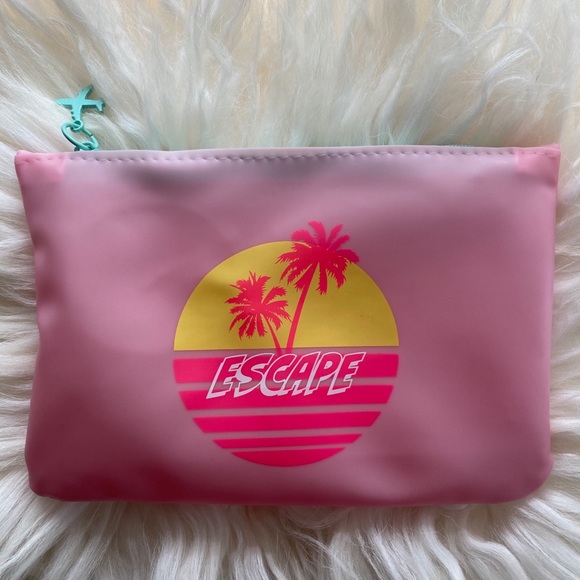 Travel Makeup Bag - Picture 2 of 4